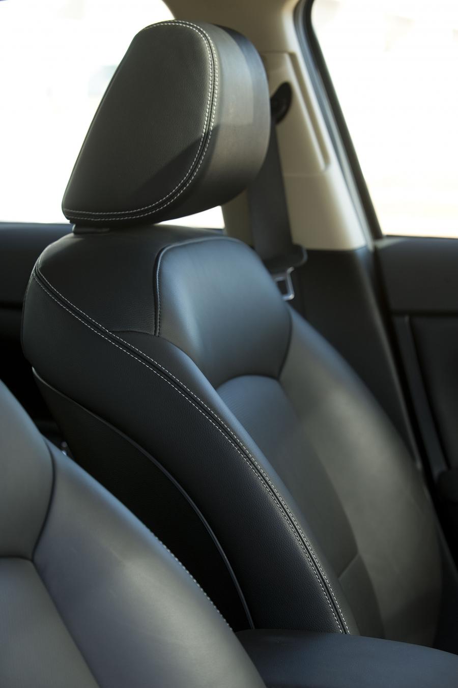  Suzuki Kizashi Sport 2011 года  (фото 3 из 63)